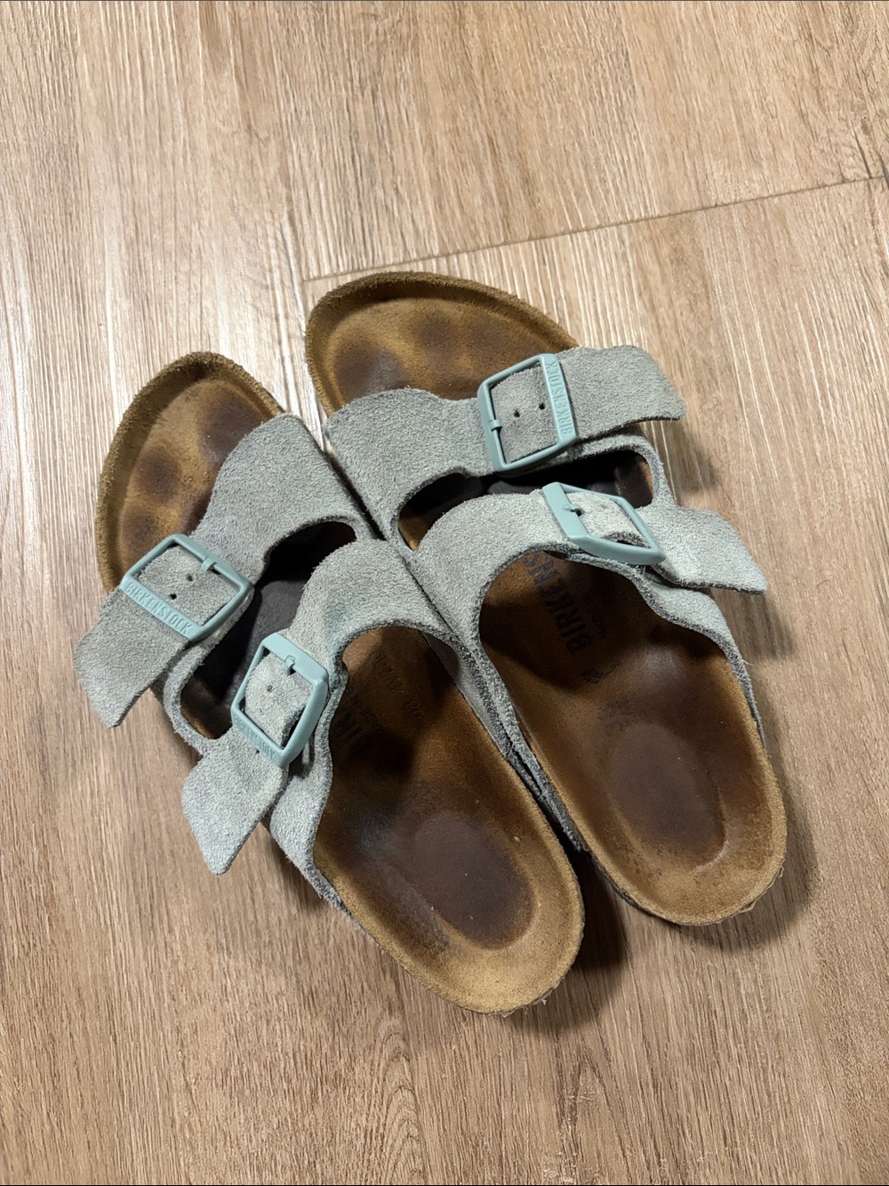 Birkenstock women’s Arizona Suede Sandals 7